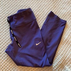 Nike Cropped Dri-Fit Legging